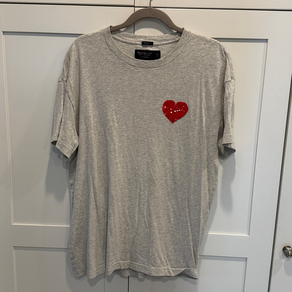 Abercrombie & Fitch Gray T-Shirt with Red Heart